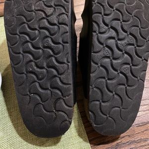 Black Birkestocks 5.5